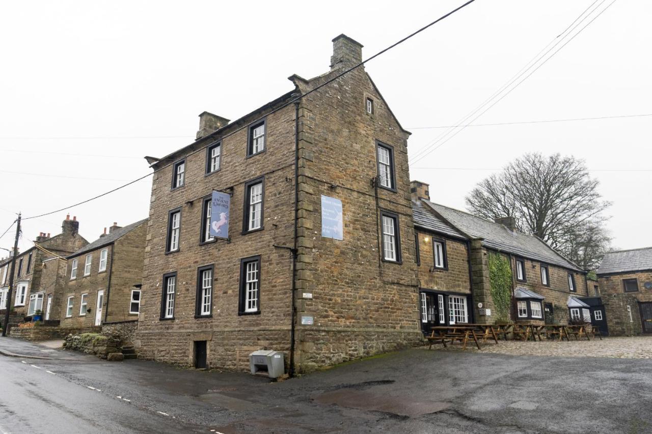The Ancient Unicorn Hotel Barnard Castle Buitenkant foto